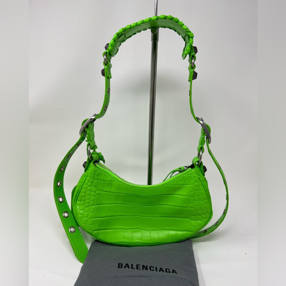 New Balenciaga Le Cagole XS studded neon croc-effect leather bag - Picture 4 of 13